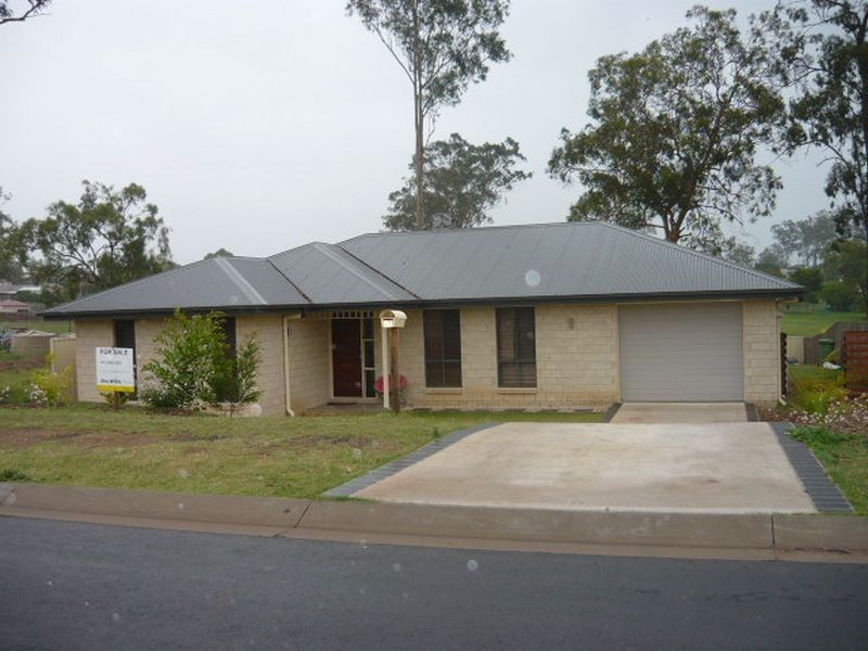 49 Highview Drive, Gatton QLD 4343