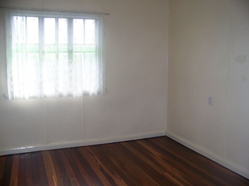 16 Allan Street, Gatton QLD 4343