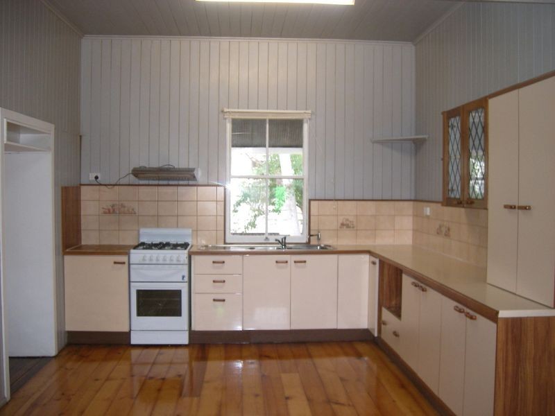 10 Whittle Street, Gatton QLD 4343