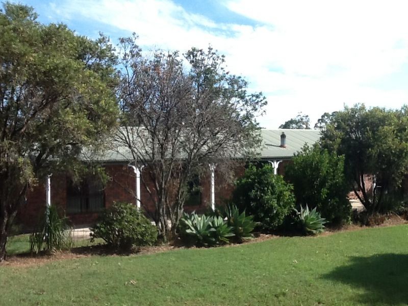 9 Fairway, Blenheim QLD 4341