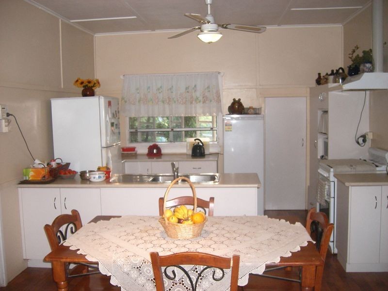 40 Karina Street, Placid Hills QLD 4343