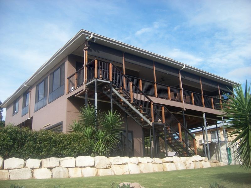 15 Belmore Drive, Withcott QLD 4352