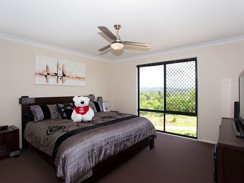 15 Belmore Drive, Withcott QLD 4352