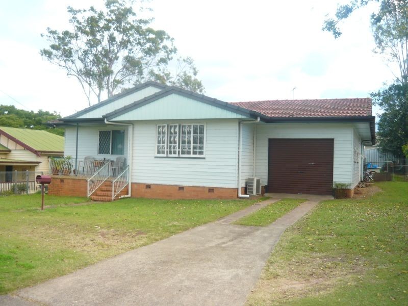 9 Logan Street, Gatton QLD 4343