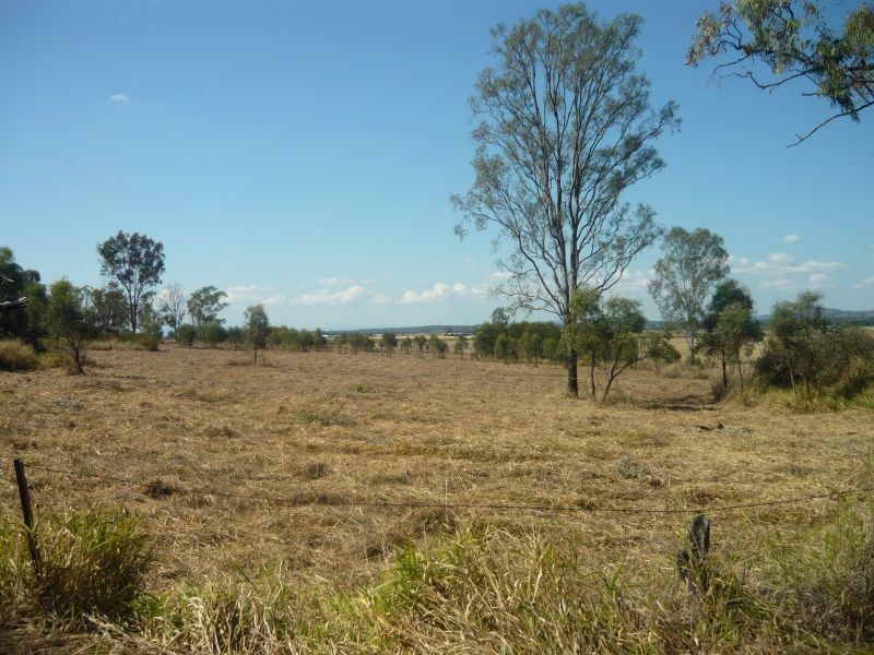 2 Fielding Road, College View QLD 4343