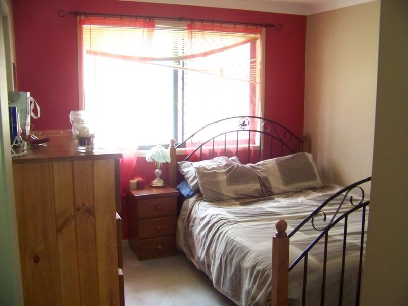 8 Lewis Court, Lockyer Waters QLD 4311