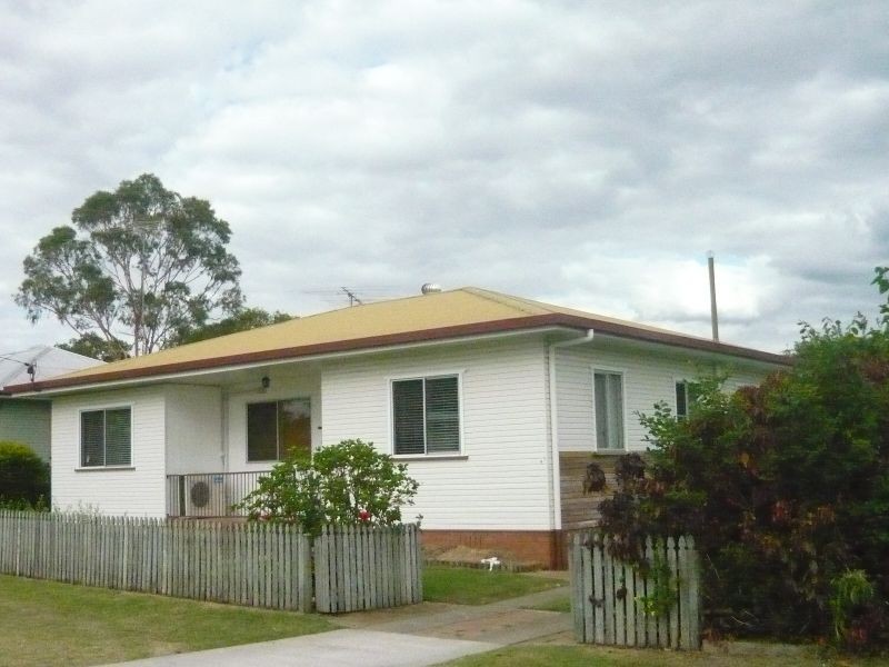 12 Ford Street, Gatton QLD 4343