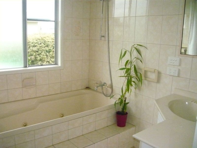 12 Ford Street, Gatton QLD 4343