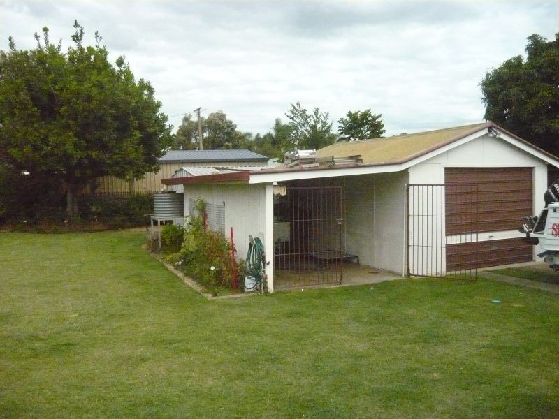 12 Ford Street, Gatton QLD 4343