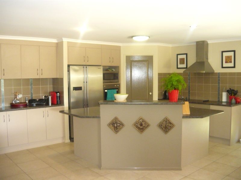 65 Parkridge Drive, Withcott QLD 4352