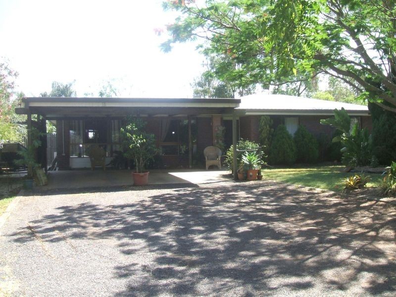 13 Christopher, Grantham QLD 4347