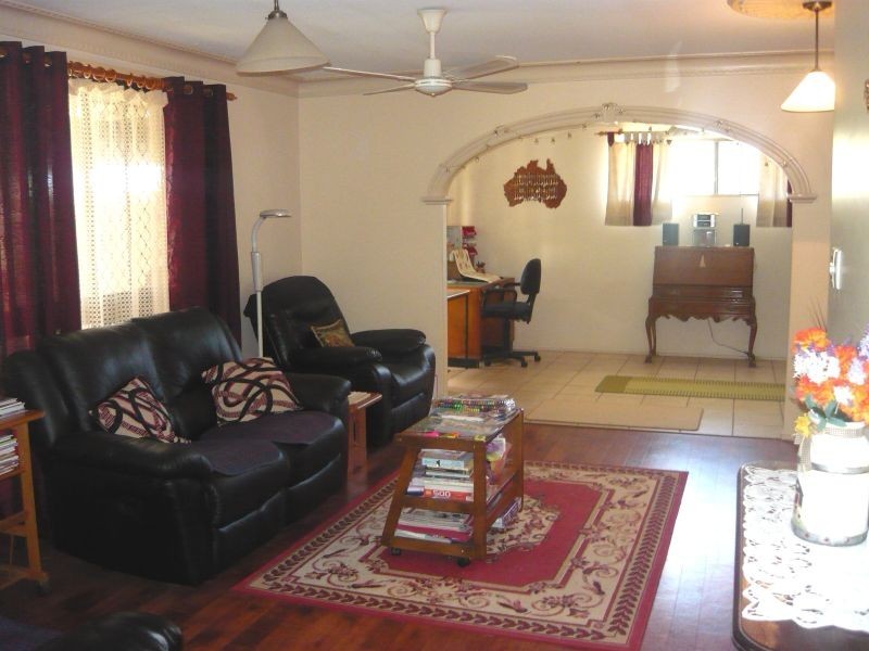 13 Christopher, Grantham QLD 4347