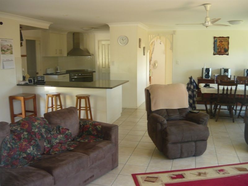 19 Davis Crescent, Gatton QLD 4343