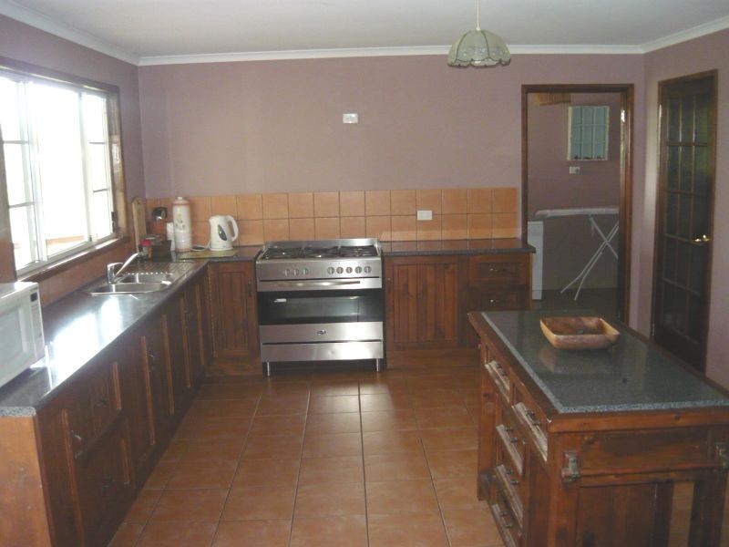 74 Lakes Drive, Laidley Heights QLD 4341