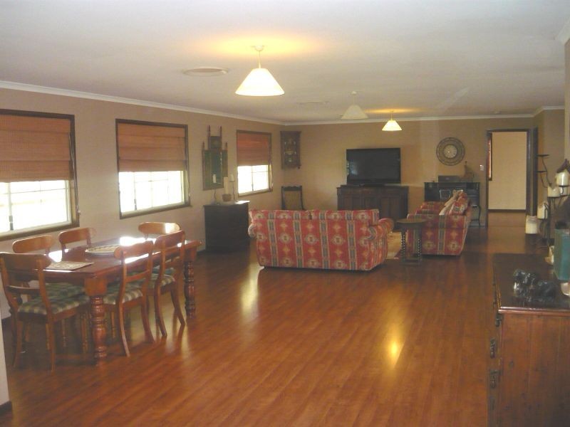 74 Lakes Drive, Laidley Heights QLD 4341