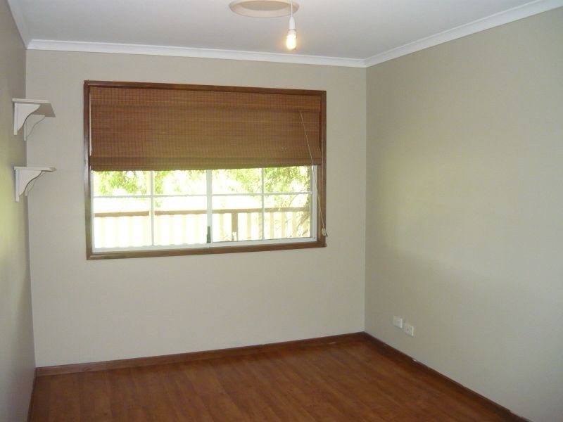 74 Lakes Drive, Laidley Heights QLD 4341