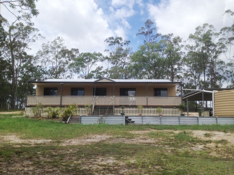 6 Balmoral Court, Mount Hallen QLD 4312