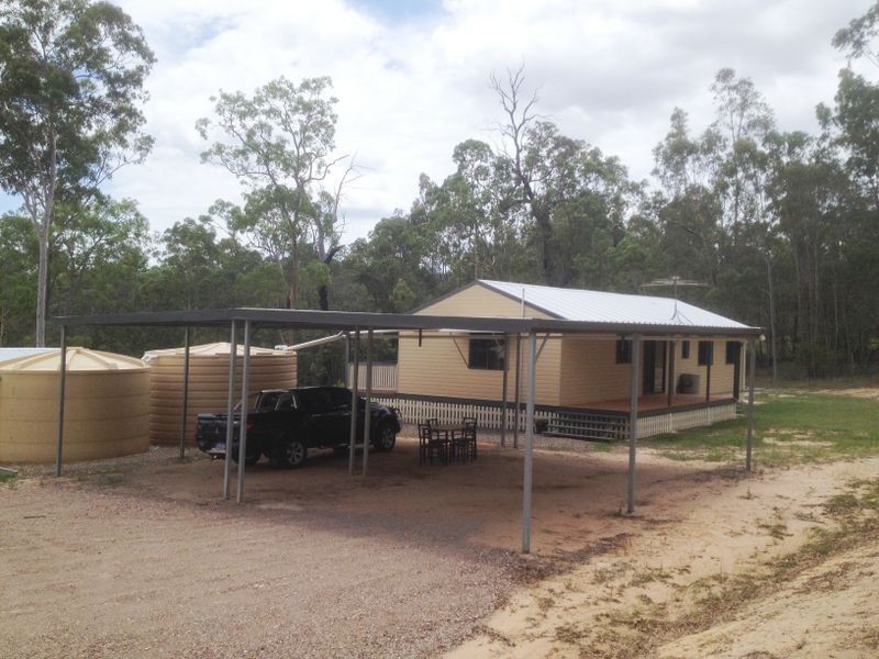 6 Balmoral Court, Mount Hallen QLD 4312