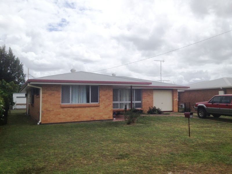 11 Skinner Street, Gatton QLD 4343