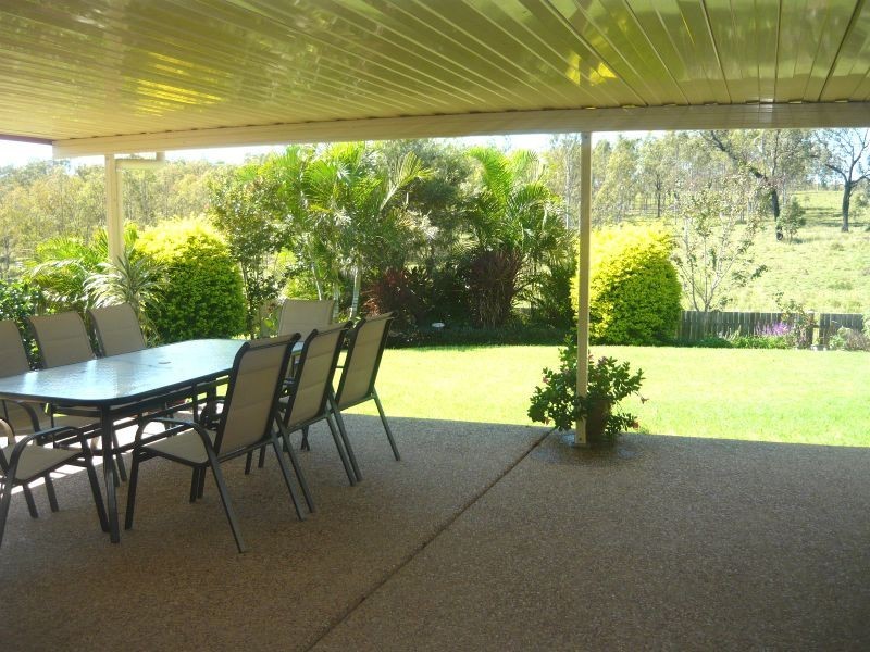 39 Davis Crescent, Gatton QLD 4343