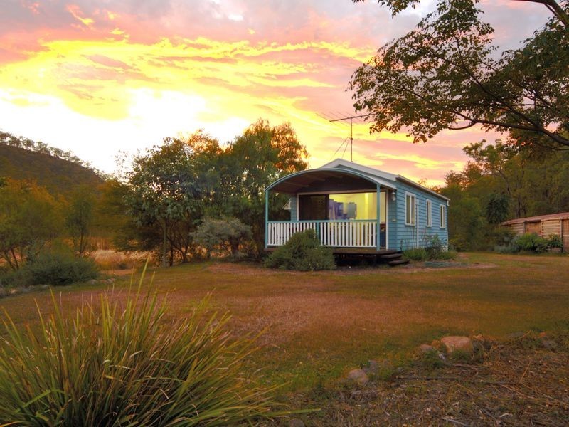 819 Left Hand Branch Road, Gatton QLD 4343