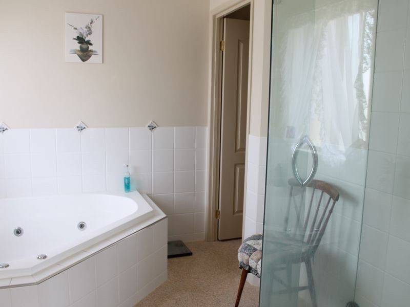 2684 Gatton-Esk Road, Mount Hallen QLD 4312