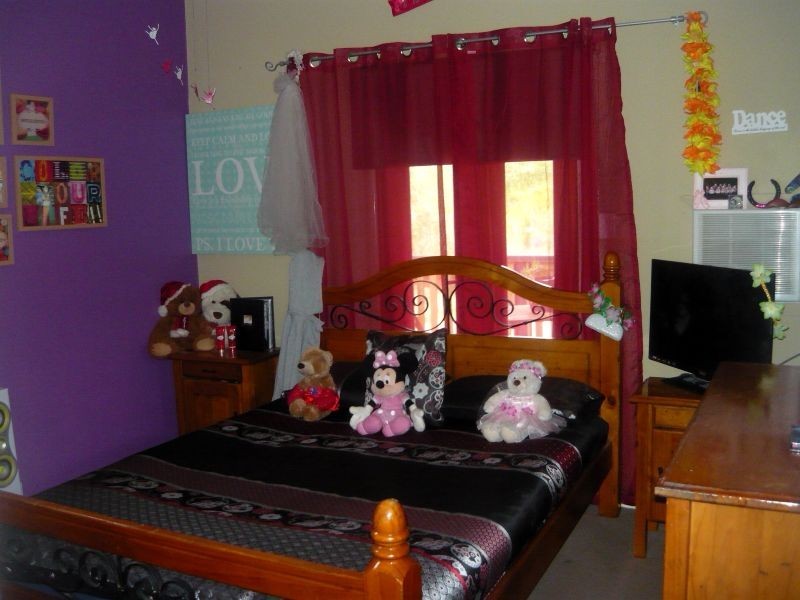 11 Grebe Court, Laidley Heights QLD 4341