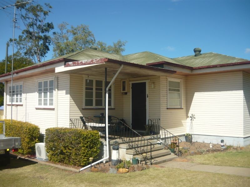 18 Jensen Street, Gatton QLD 4343