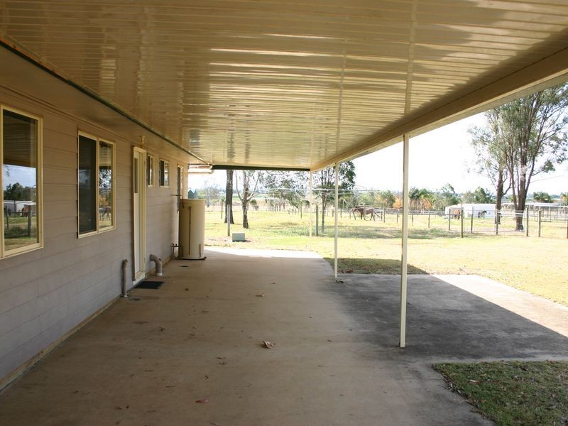 24 Fielding Road, College View QLD 4343