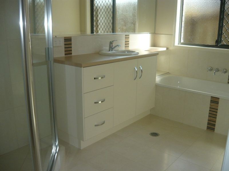 16 Rogers Drive, Gatton QLD 4343