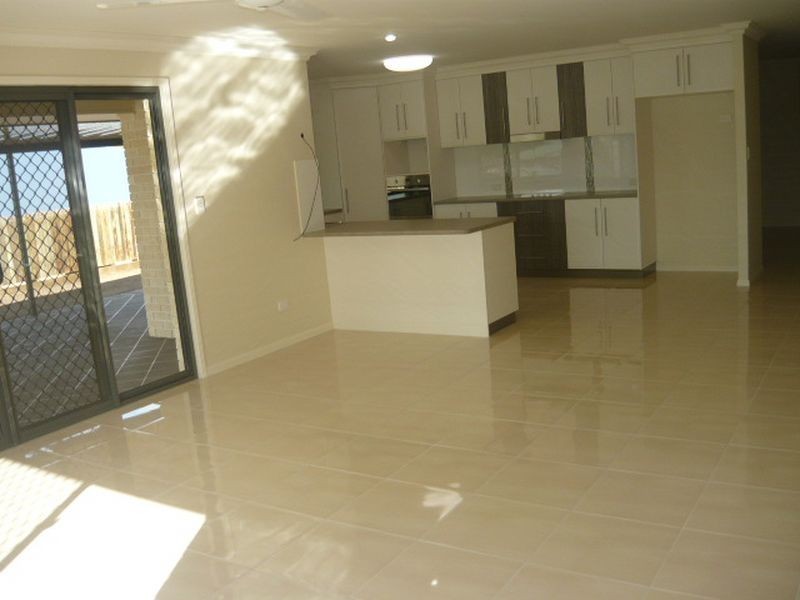 16 Rogers Drive, Gatton QLD 4343