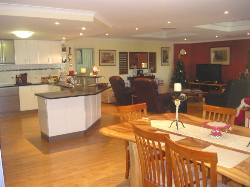 10 Caitlin Court, Placid Hills QLD 4343