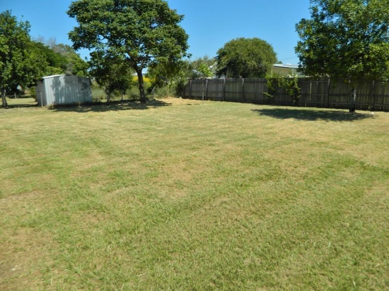 33 Buaraba St, Gatton QLD 4343