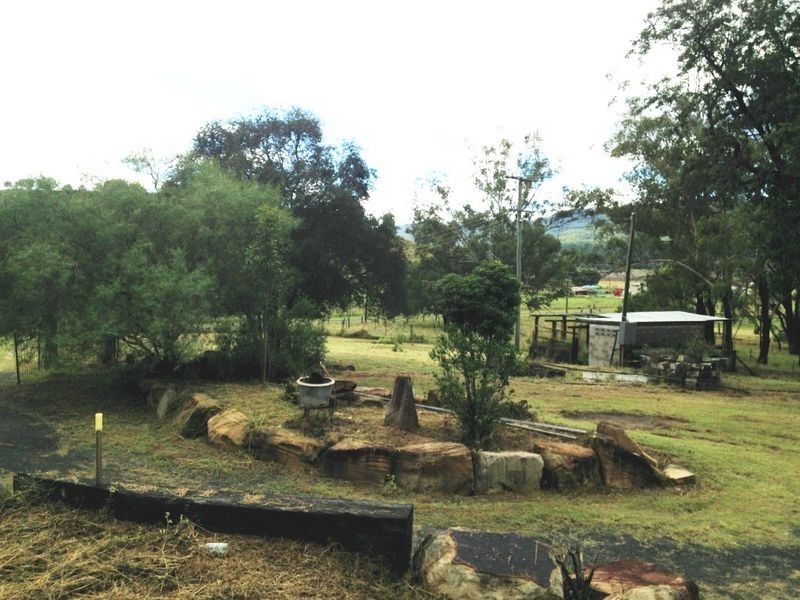 15 Coleman Road, Mulgowie QLD 4341