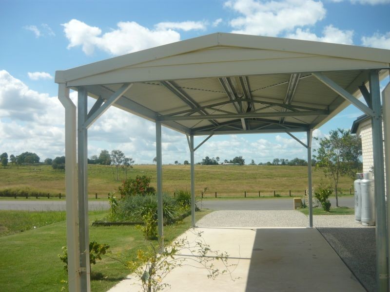 11 Ditchmen Drive, Grantham QLD 4347