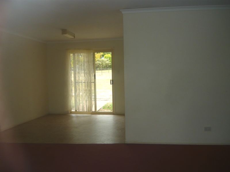 4 Plover Court, Laidley Heights QLD 4341