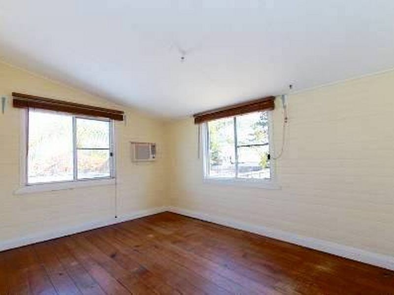 19 James Street, Lowood QLD 4311