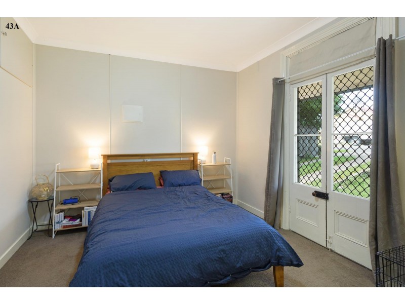 43A & 43B Carp Street, Bega NSW 2550