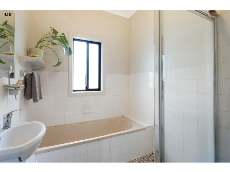 43A & 43B Carp Street, Bega NSW 2550