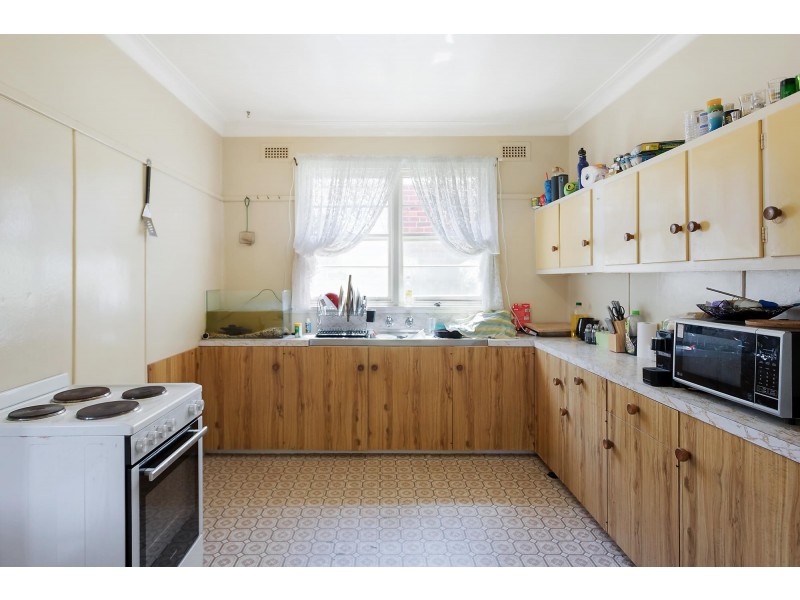 11 Wallace Street, Bega NSW 2550
