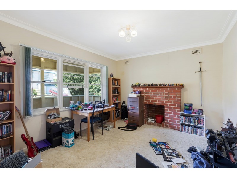 11 Wallace Street, Bega NSW 2550