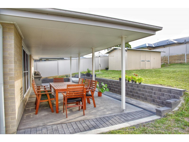 37 Lynjohn Drive, Bega NSW 2550