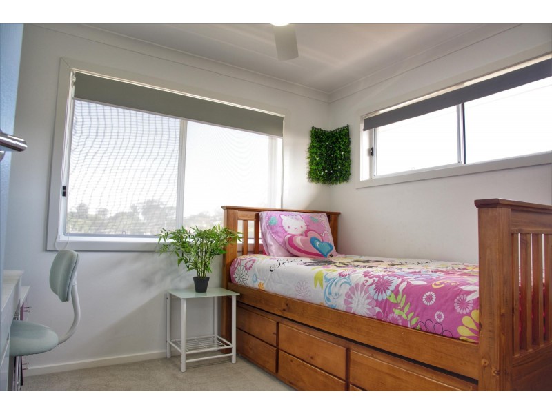 37 Lynjohn Drive, Bega NSW 2550