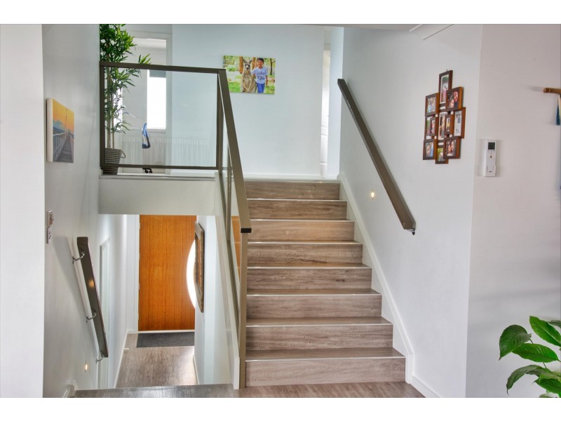 37 Lynjohn Drive, Bega NSW 2550