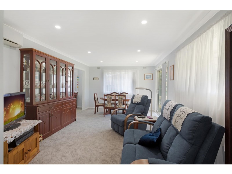 15 Meringo Street, Bega NSW 2550