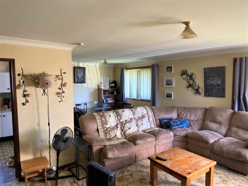 64 Valley Street, Bega NSW 2550