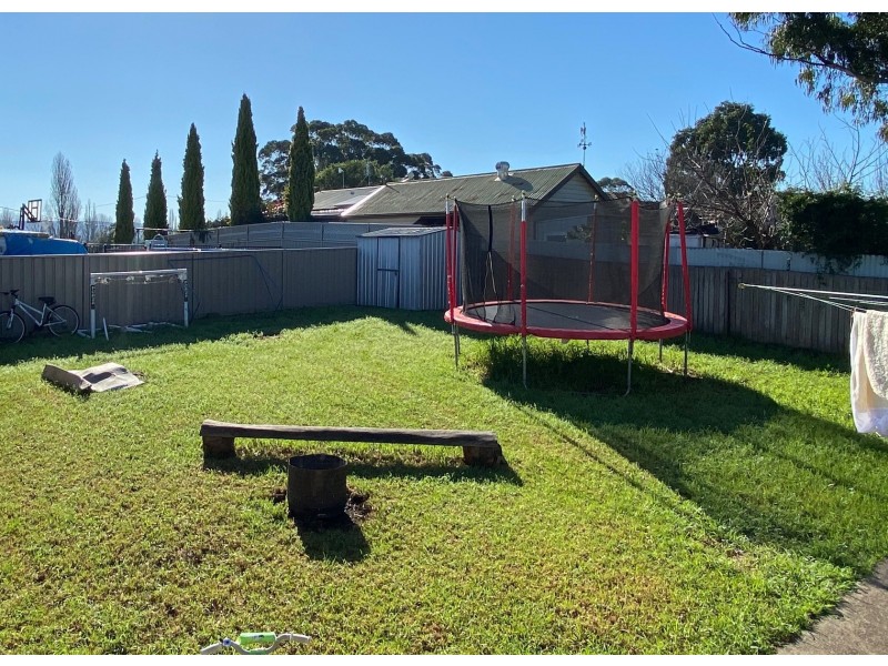 64 Valley Street, Bega NSW 2550