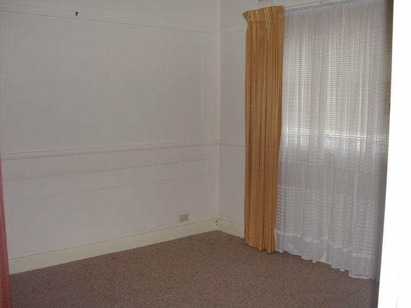 166 Auckland Street, Bega NSW 2550
