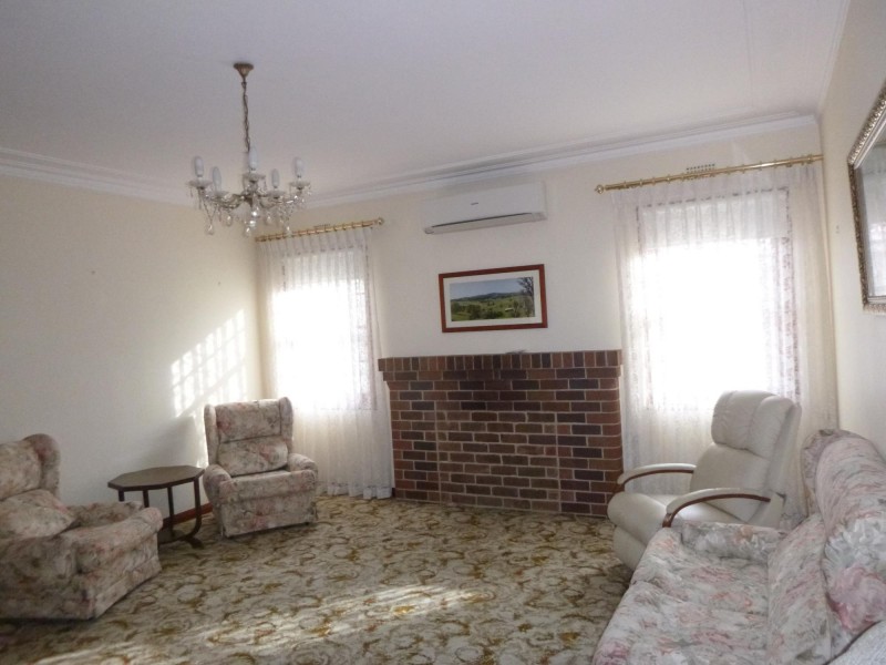 32 Hill Street, Bega NSW 2550