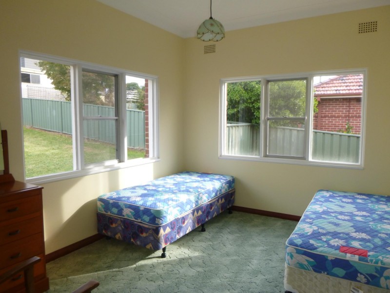 32 Hill Street, Bega NSW 2550